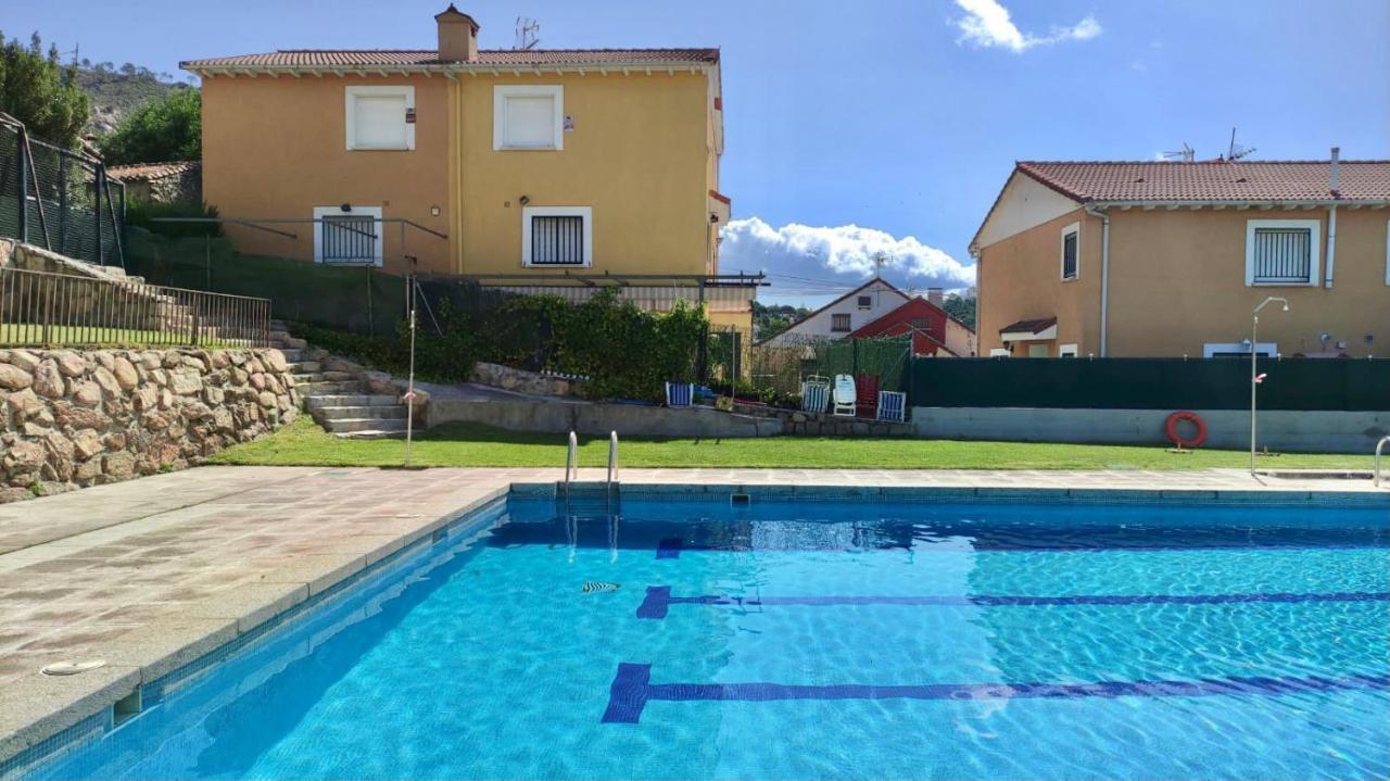 S&H El Caprichoso Villa Valdemaqueda Ngoại thất bức ảnh